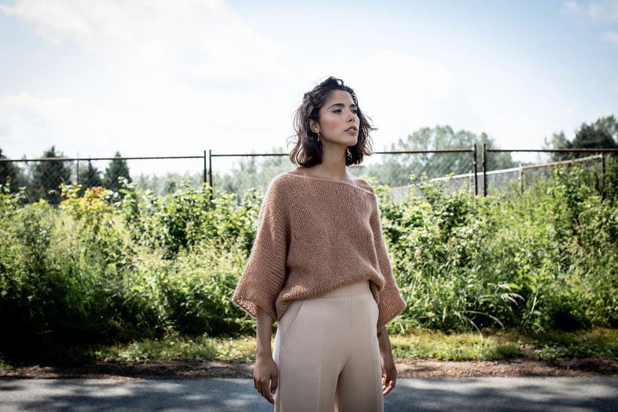 Sweaters - VEST