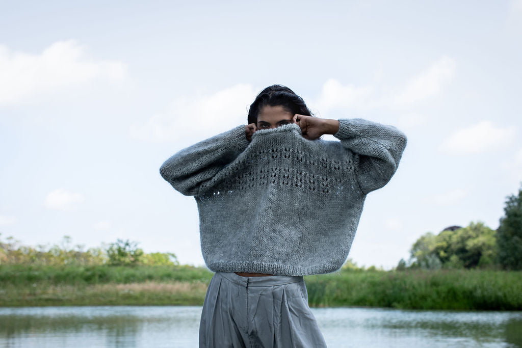 Sweaters - VEST