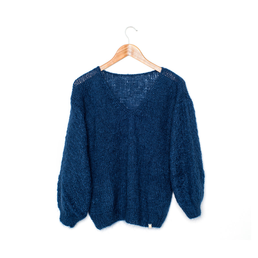 Sweaters - VEST