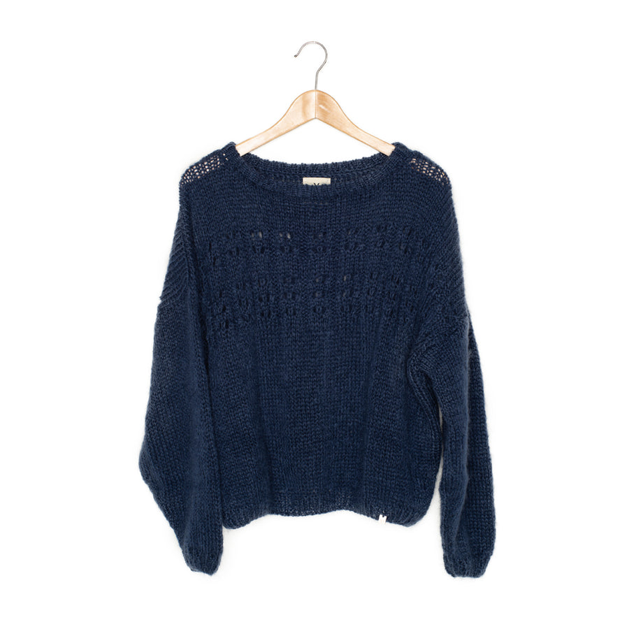 Sweaters - VEST